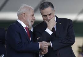 Ministros do STF se reúnem com Lula após sanções contra Moraes